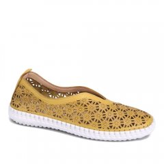 WOMEN'S DAISY SLIP ON II-YELLOW