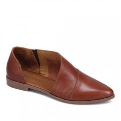 WOMEN'S BLAKE FLAT-TAN